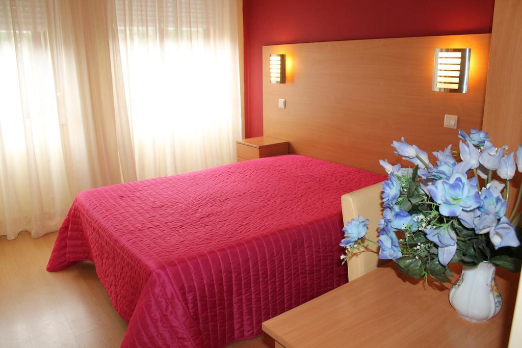 Guest House Estrela Porto Zimmer foto